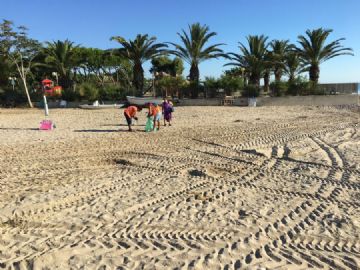 TIRATA A LUSTRO LA SPIAGGIA NORD DI ALBA ADRIATICA