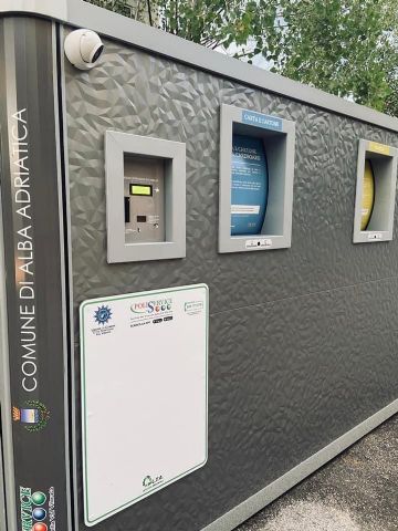  C IN FUNZIONE LE ECOISOLE DELLA DIFFERENZIATA   